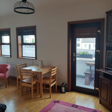 Strokestown Townhouse Apartments Luaran gambar